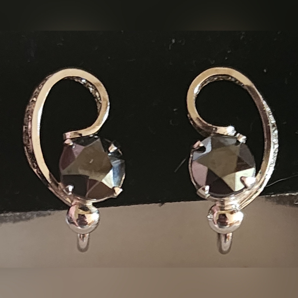 Vtg Sorrento Sterling Black/ Purple Hematite Filagree Screw Back Earrings